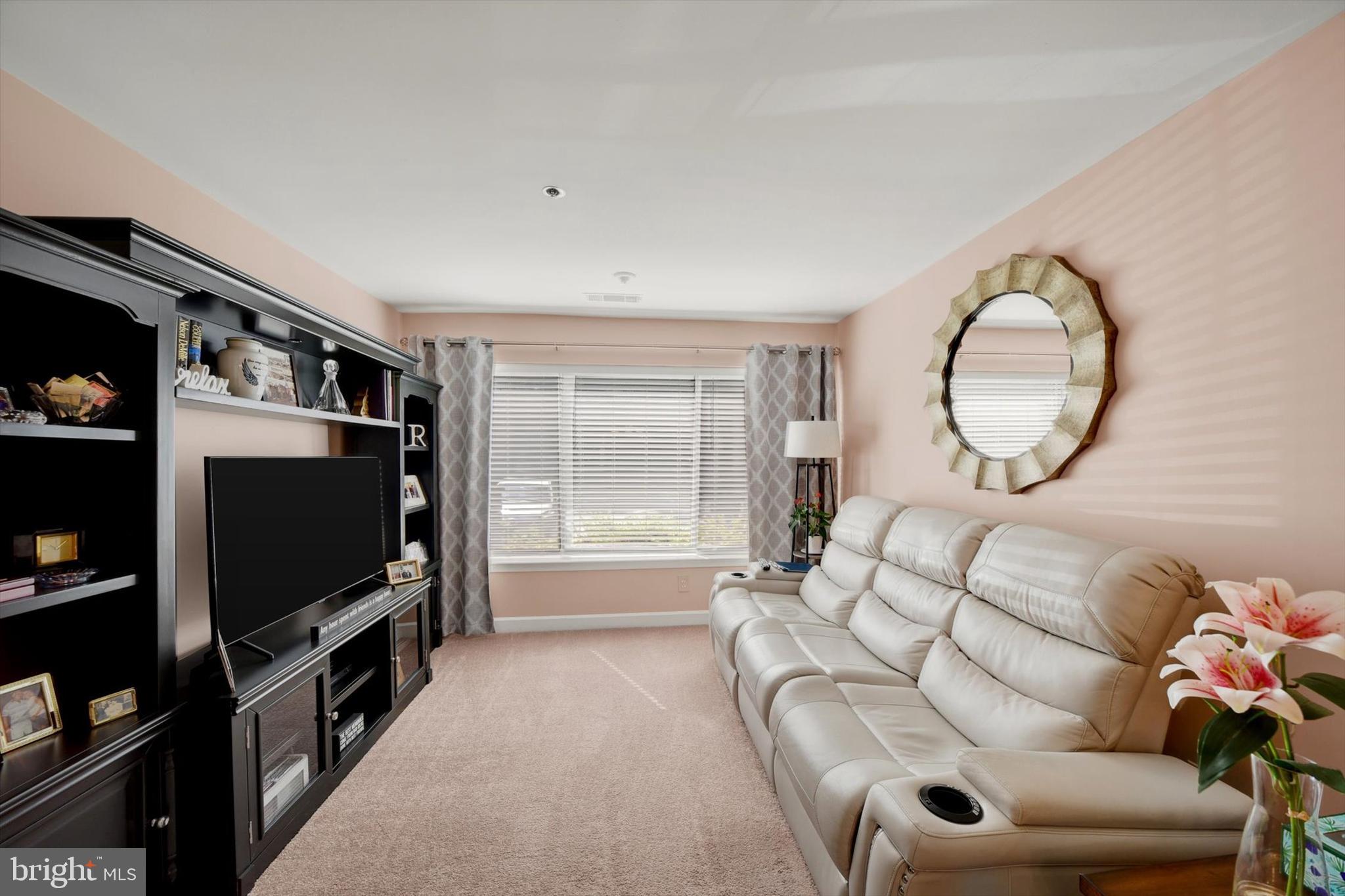 TOWSONGATE CONDOMINIUMS - Residential