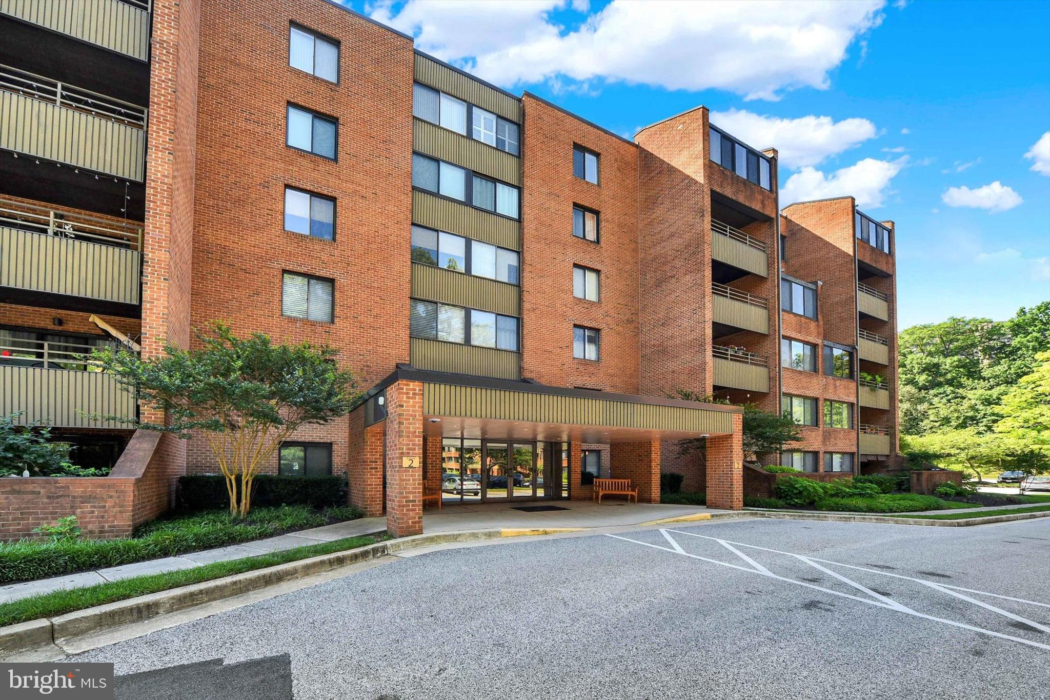 Meticulously maintained, 1st floor condo with garden patio! The spacious bedroom has a 10x5 walk-in closet, and an en-suite bathroom with beautifully tiled walk-in shower. The open living room, dining room, and den flow nicely for entertaining. Enjoy some fresh air and quiet time on your private patio with the occasional visiting deer. The lobby is known to host holiday parties, snow parties, and monthly ladies chats. Enjoy the convenience of condo living in the highly sought after Towsongate Community. The location is convenient to 695, Towson Town Center, restaurants, and entertainment. Everything you need and more!