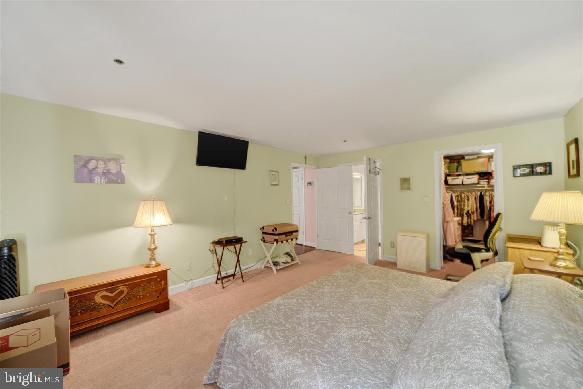 TOWSONGATE CONDOMINIUMS - Residential