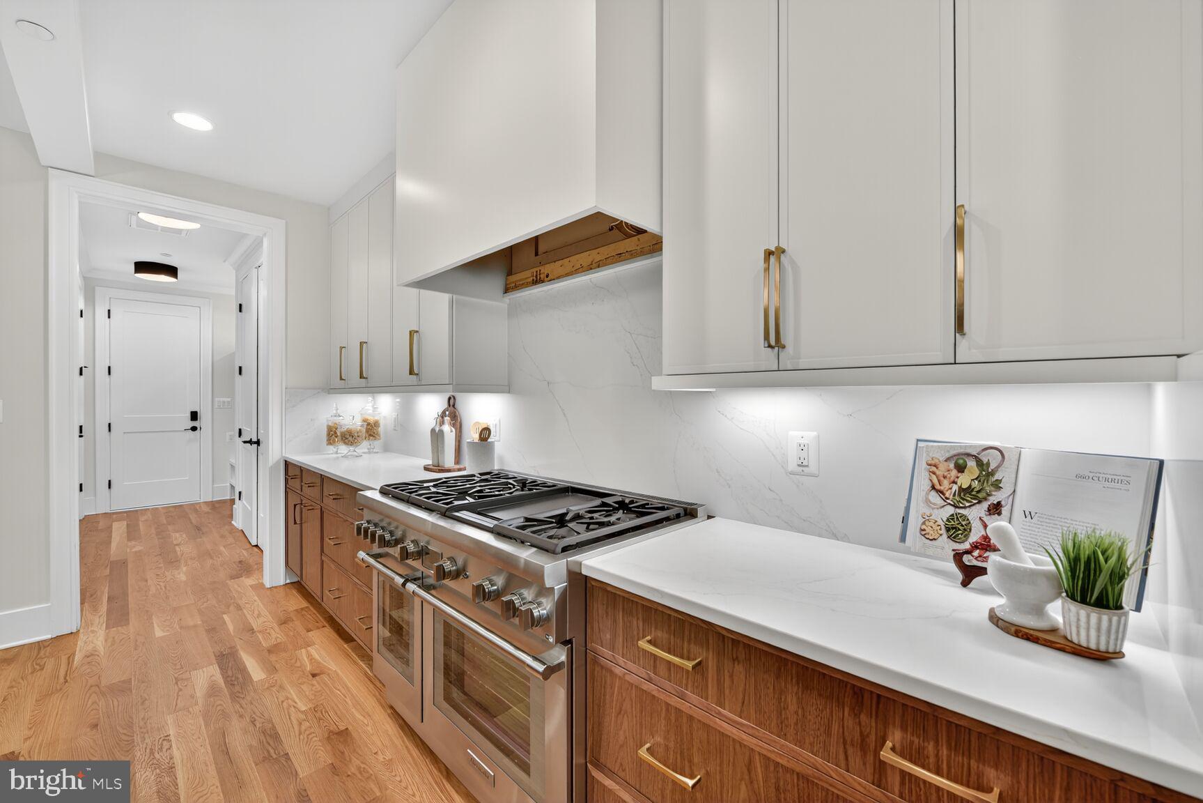 CHEVY CHASE TERRACE - Residential