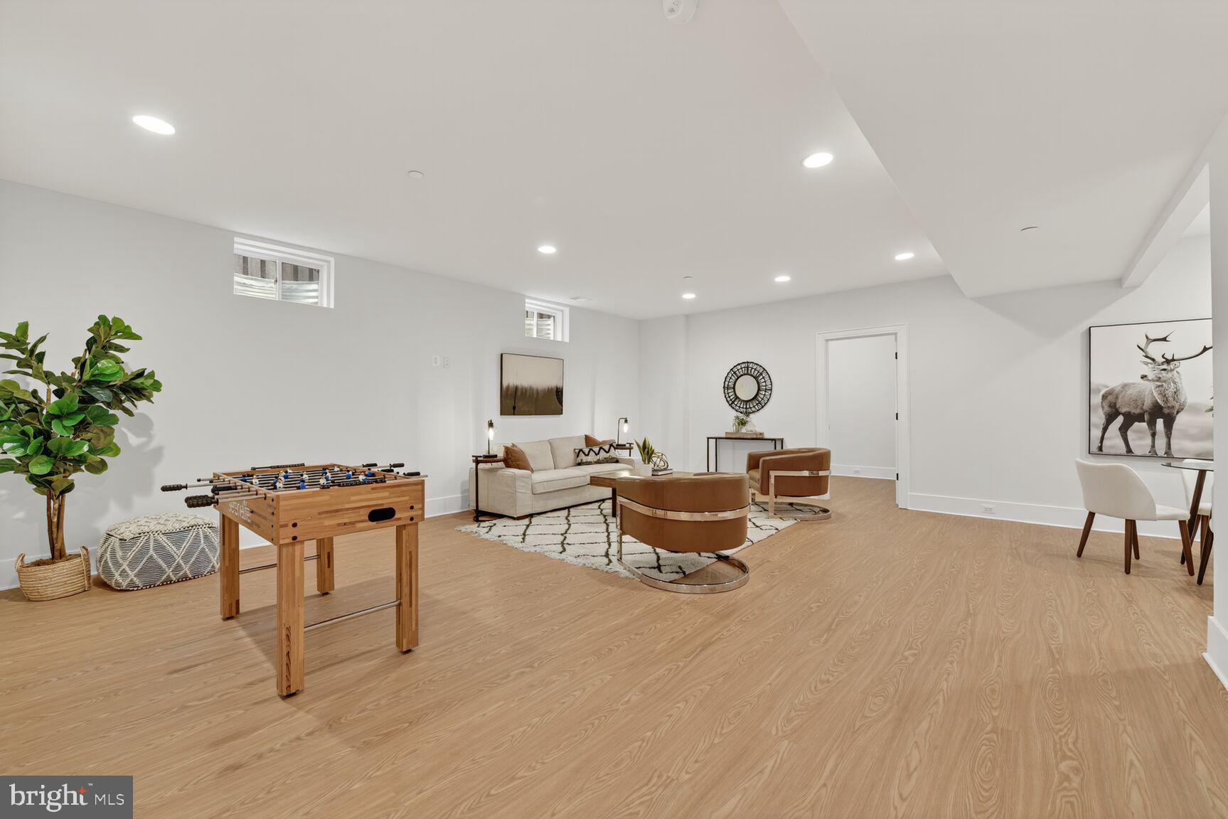 CHEVY CHASE TERRACE - Residential