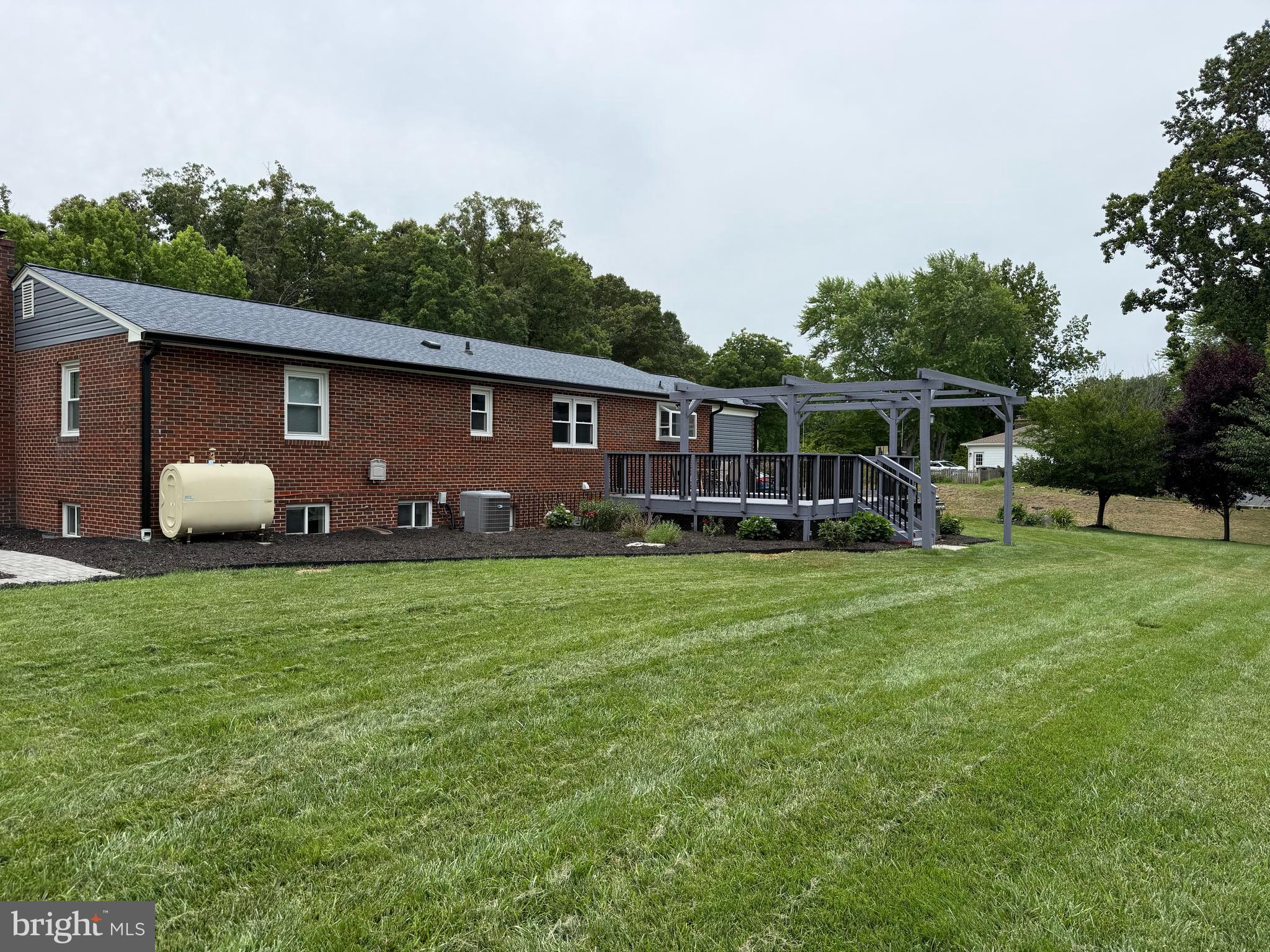3019 ASHWOOD DRIVE