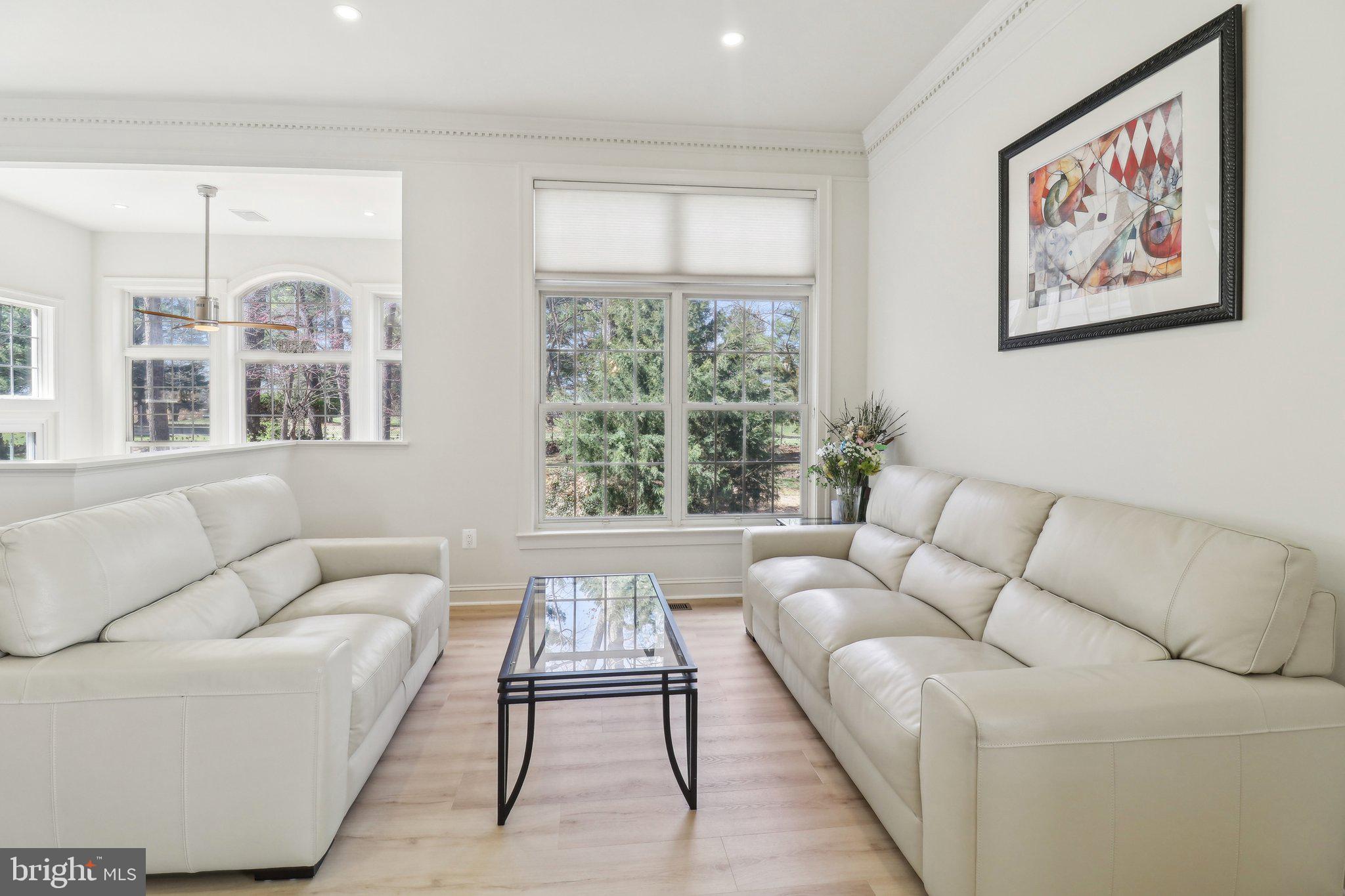 HIGHLAND OAKS - Residential