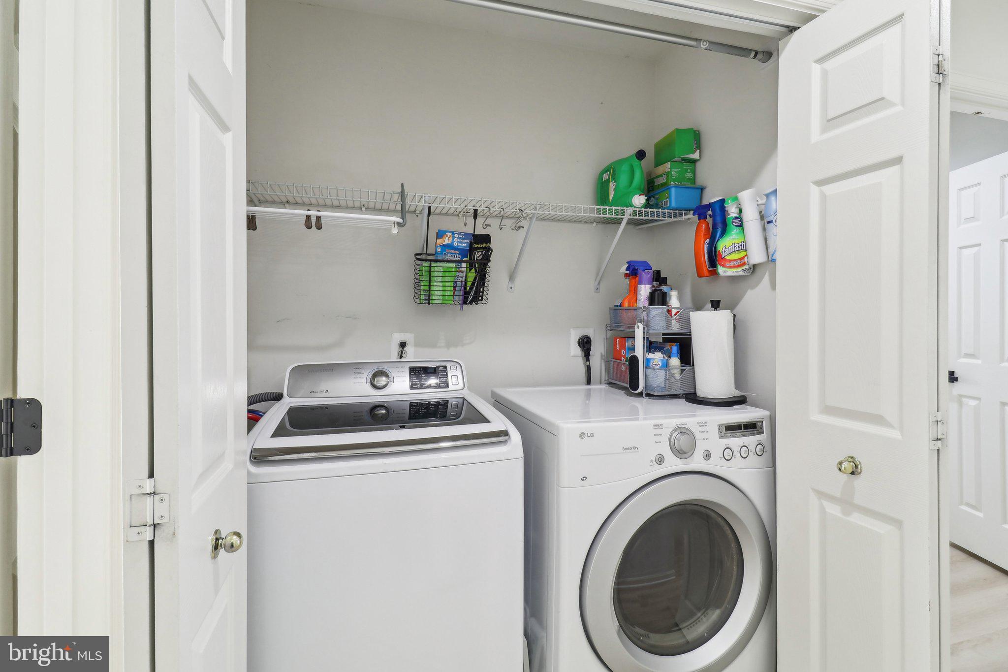 HIGHLAND OAKS - Residential