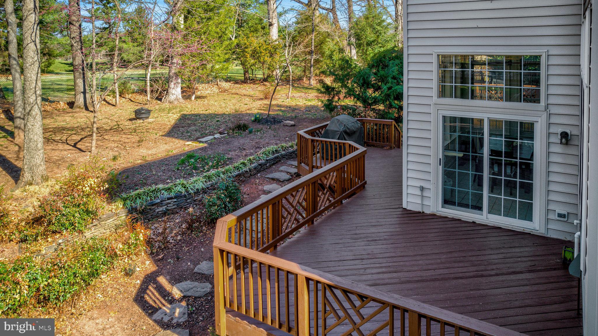 HIGHLAND OAKS - Residential