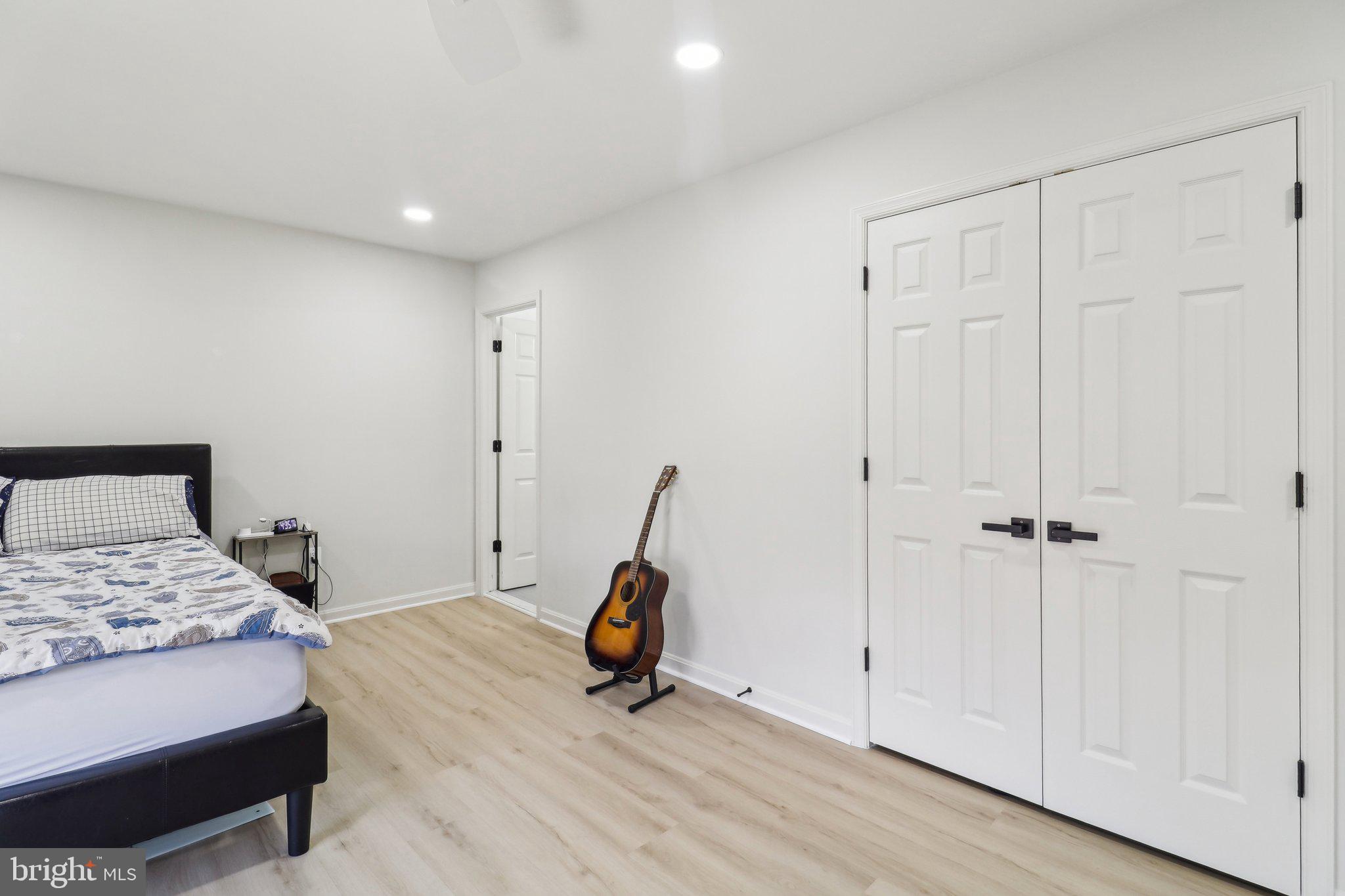 HIGHLAND OAKS - Residential