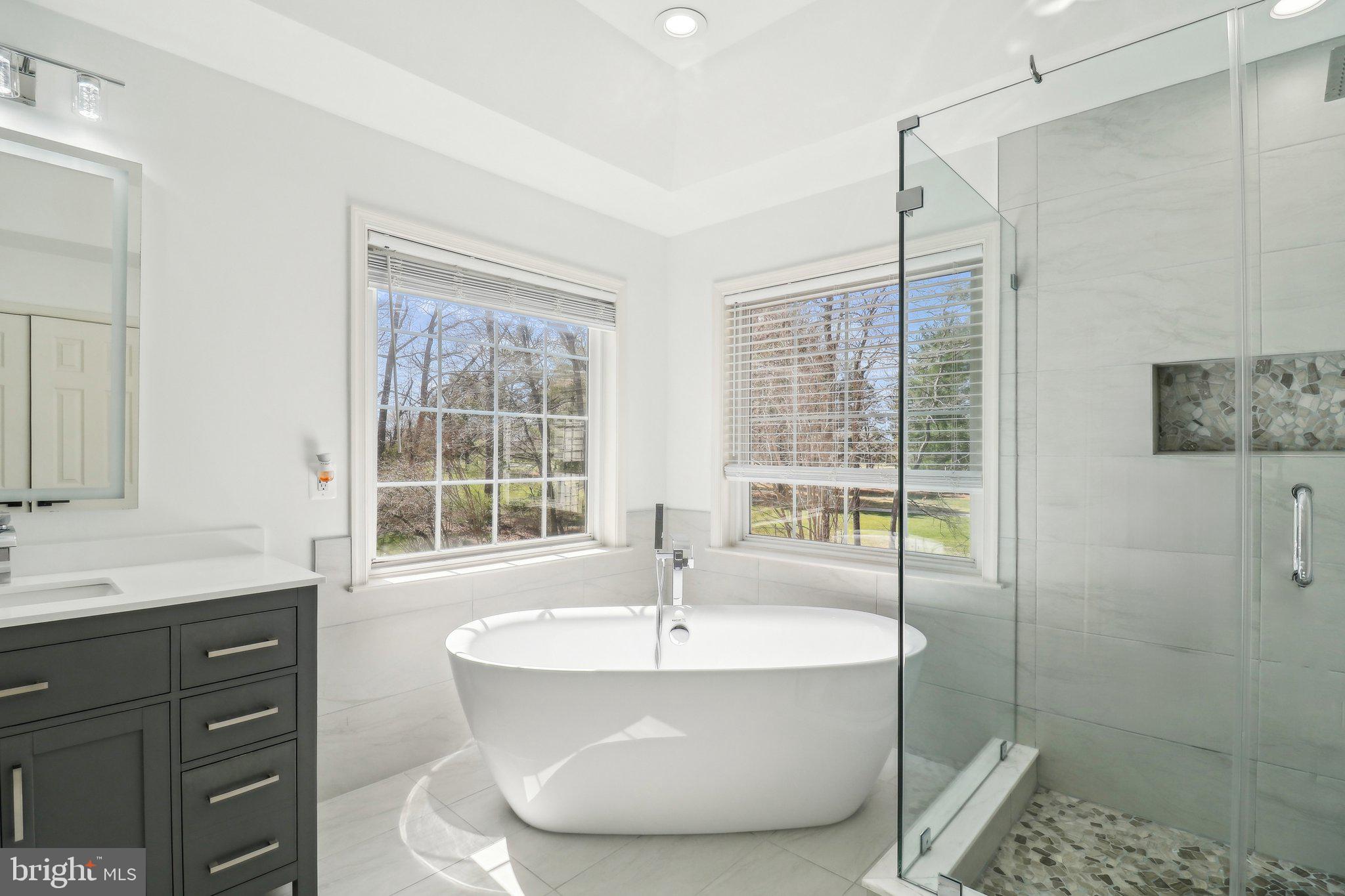 HIGHLAND OAKS - Residential