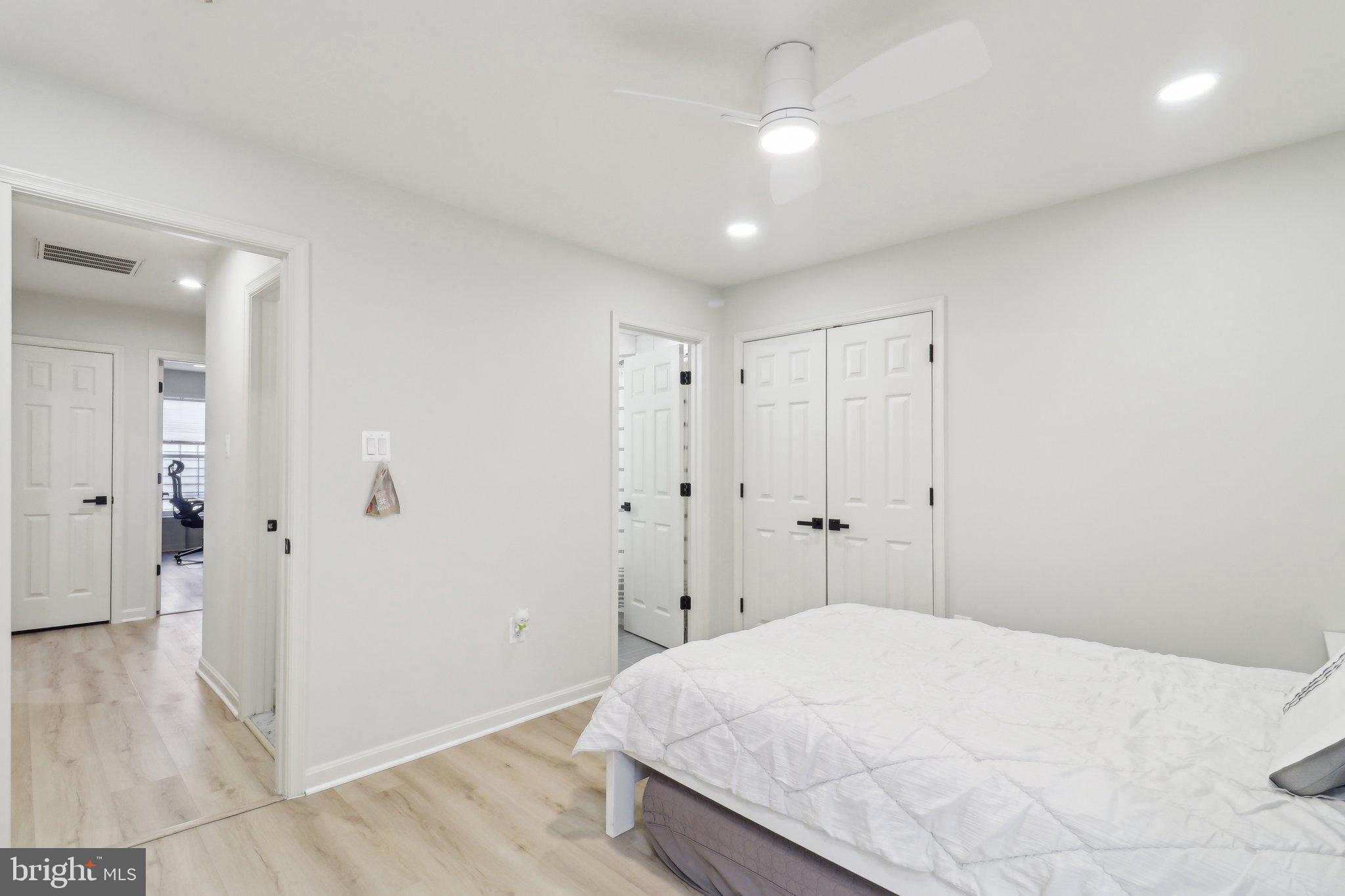 HIGHLAND OAKS - Residential