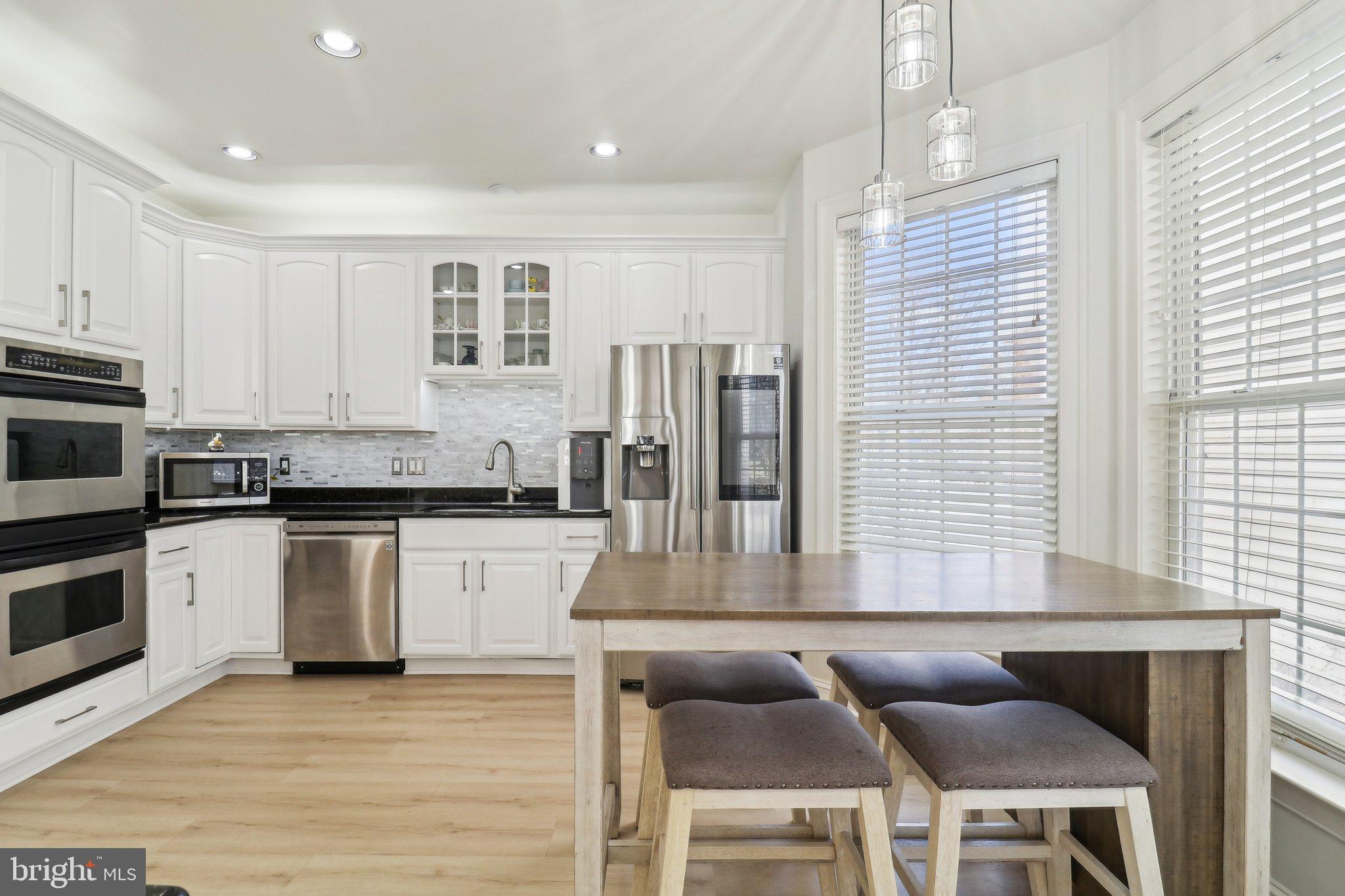 HIGHLAND OAKS - Residential