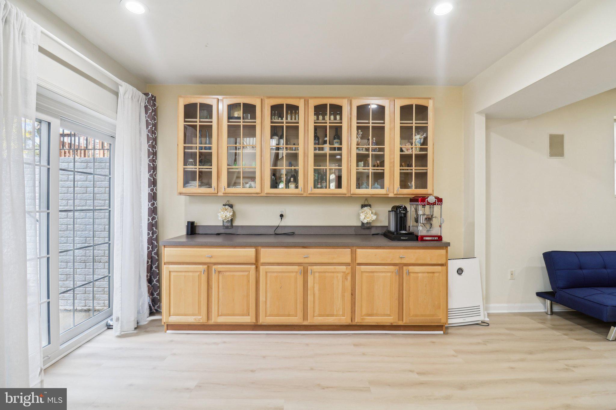 HIGHLAND OAKS - Residential