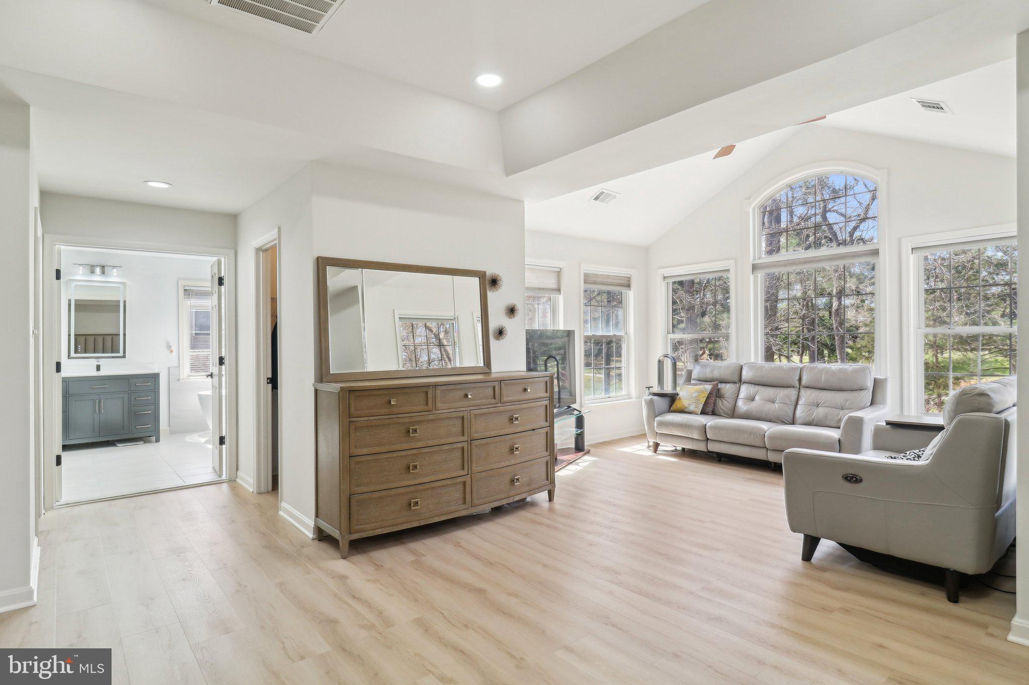 HIGHLAND OAKS - Residential