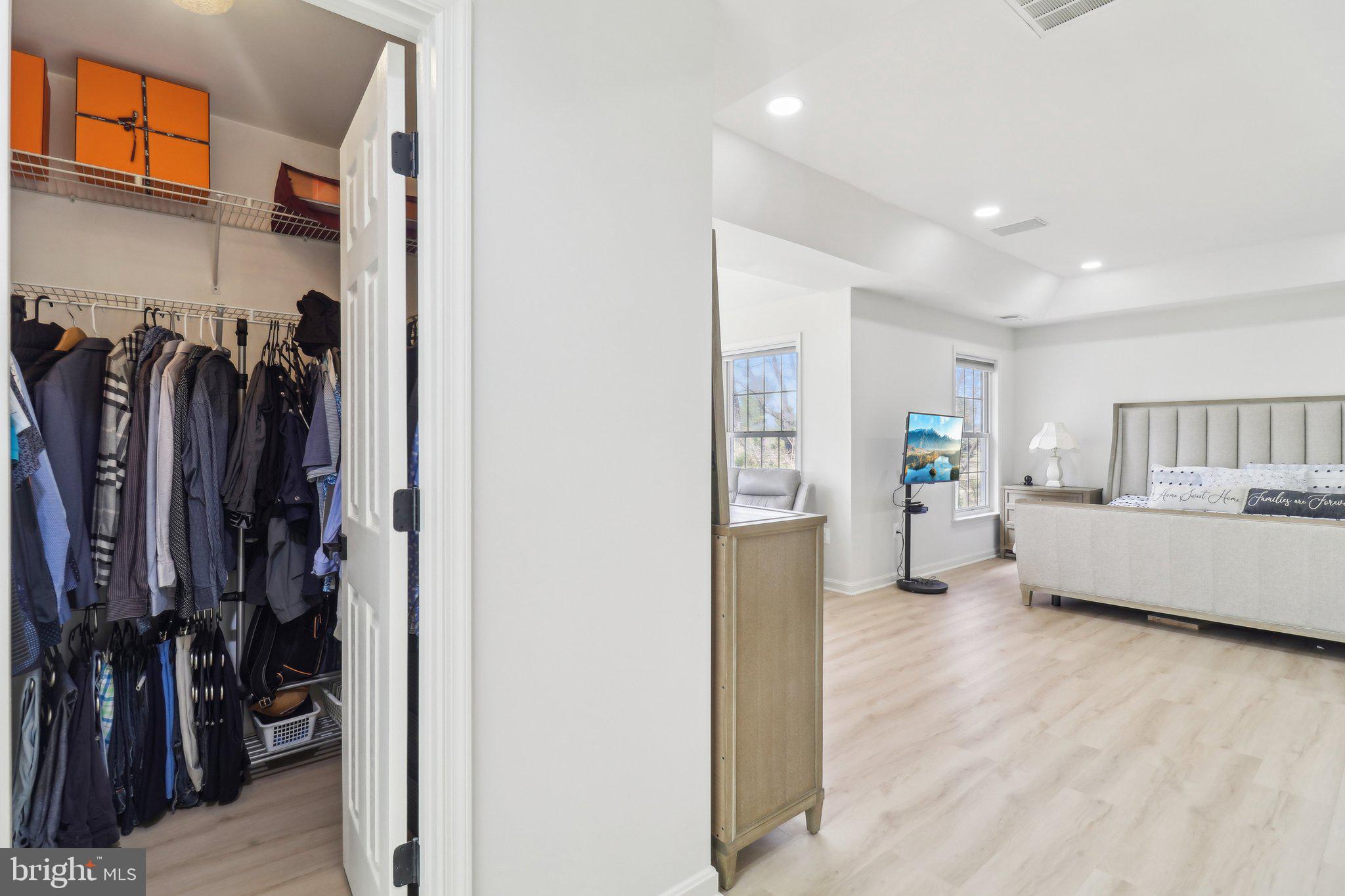 HIGHLAND OAKS - Residential