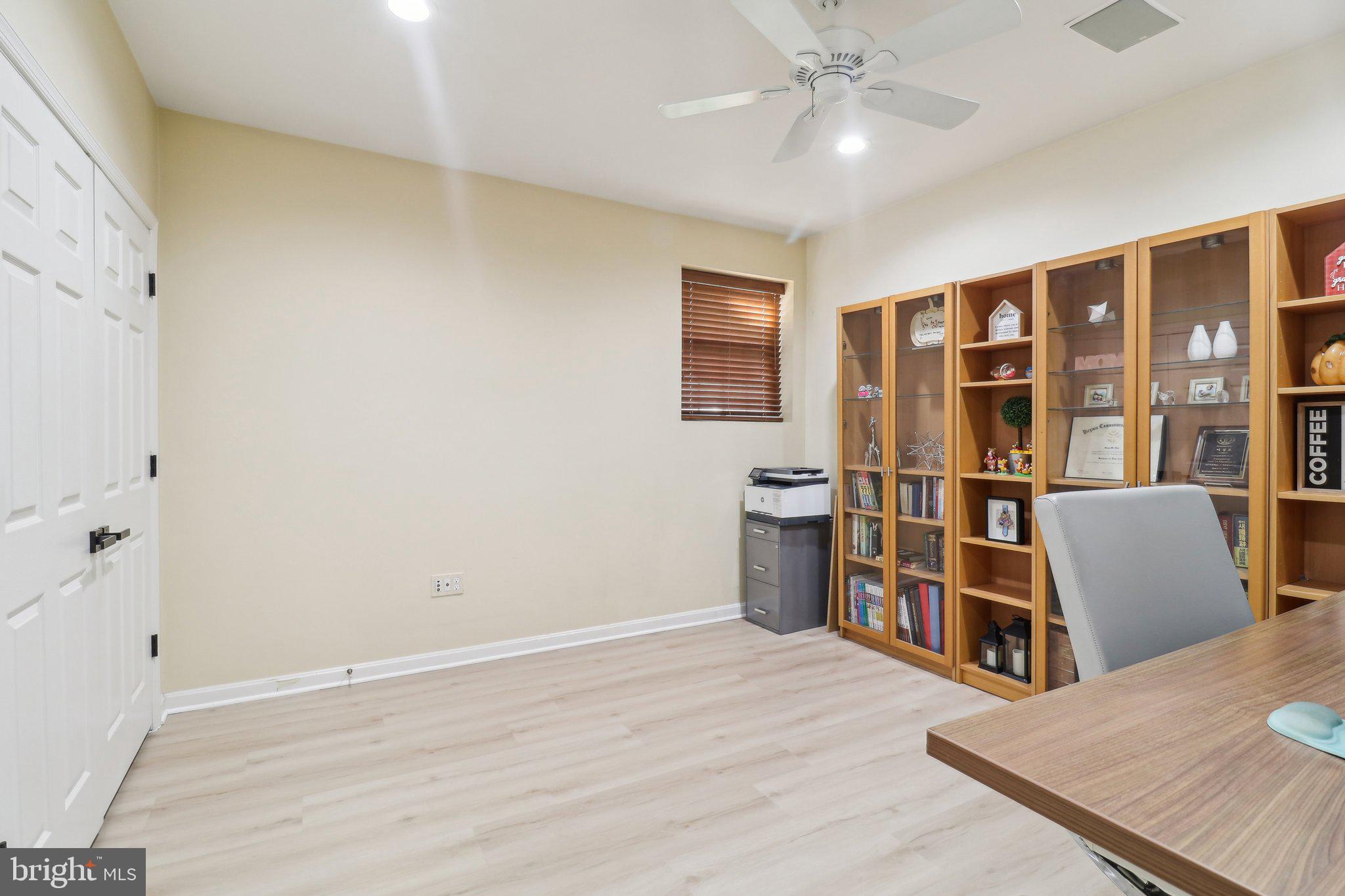 HIGHLAND OAKS - Residential