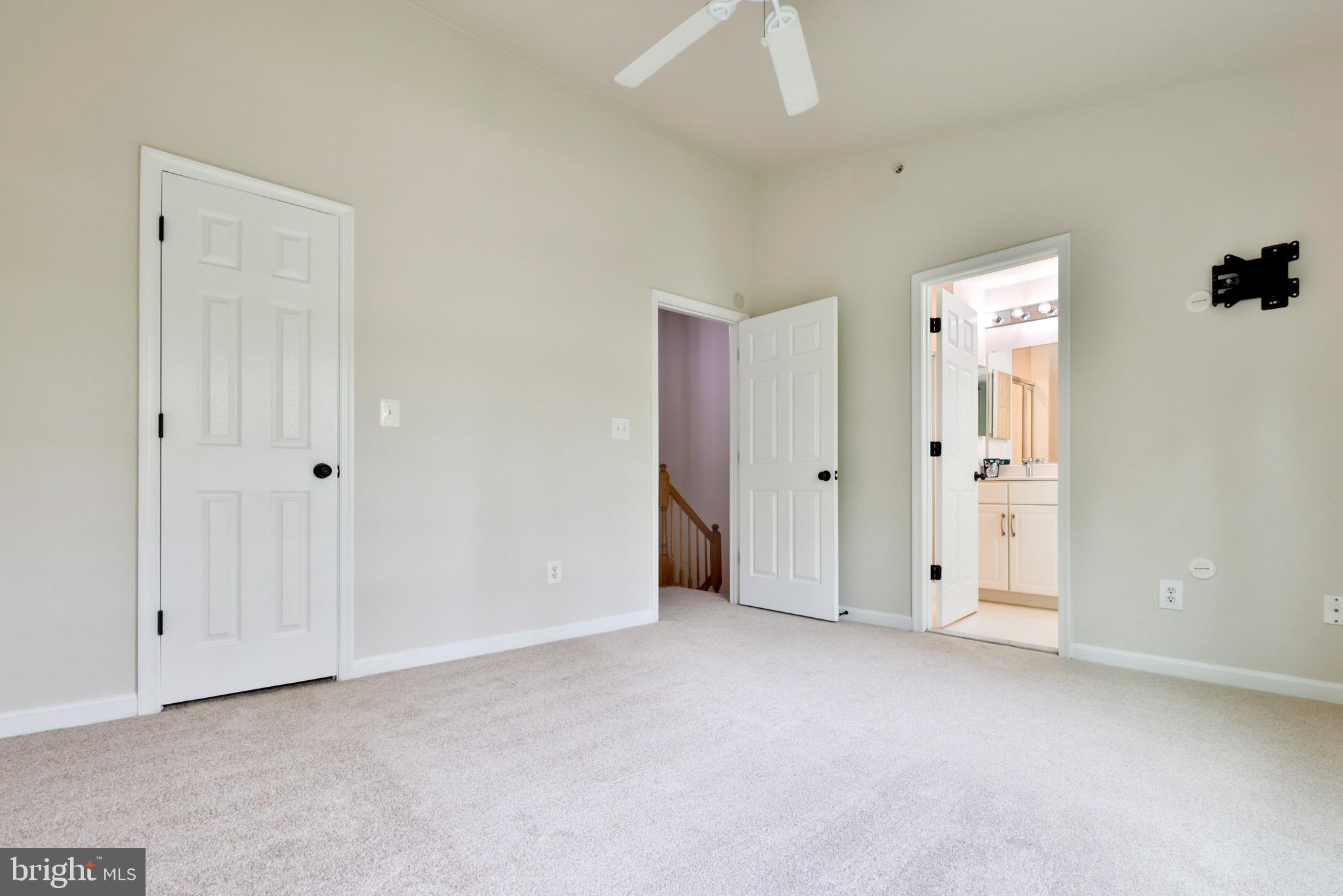 COURTS AT BELLE POINTE - Residential