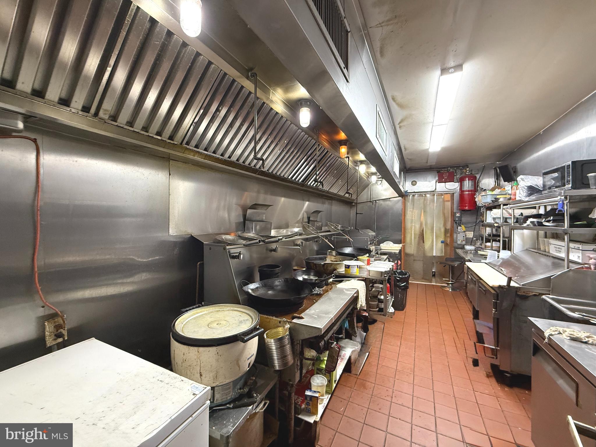 SPRING GARDEN - Commercial Sale