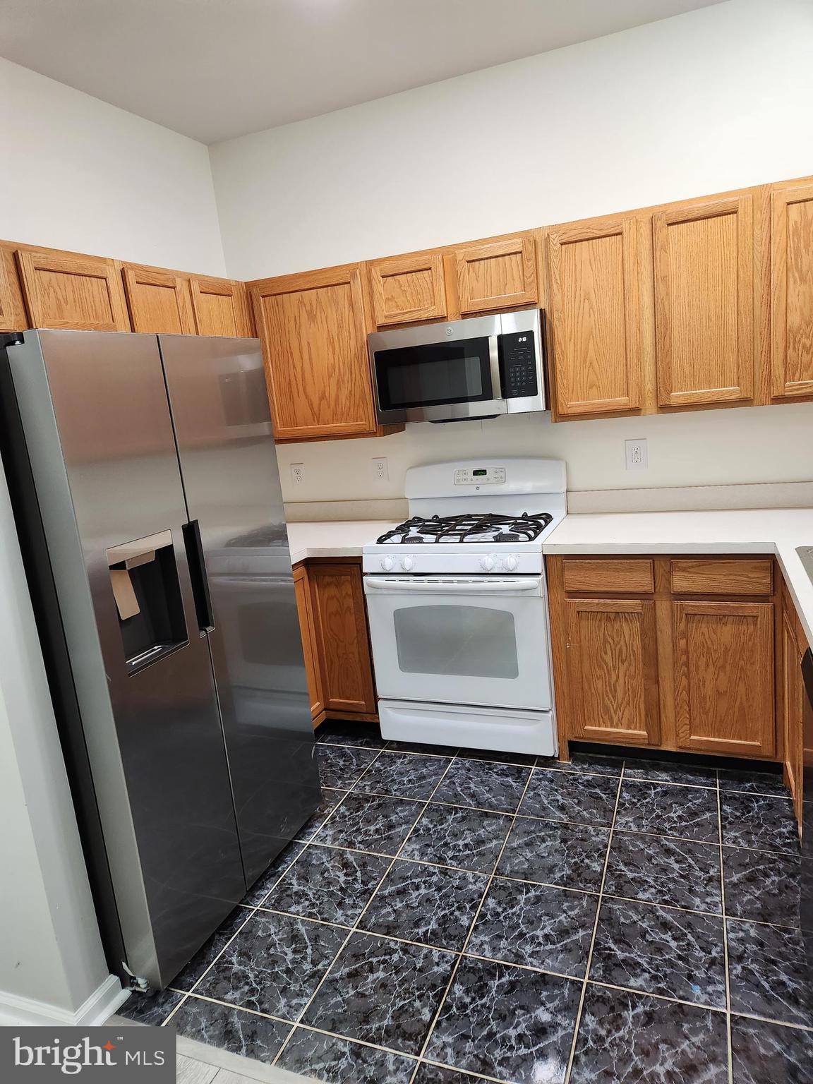 1038 LAMBERTON STREET