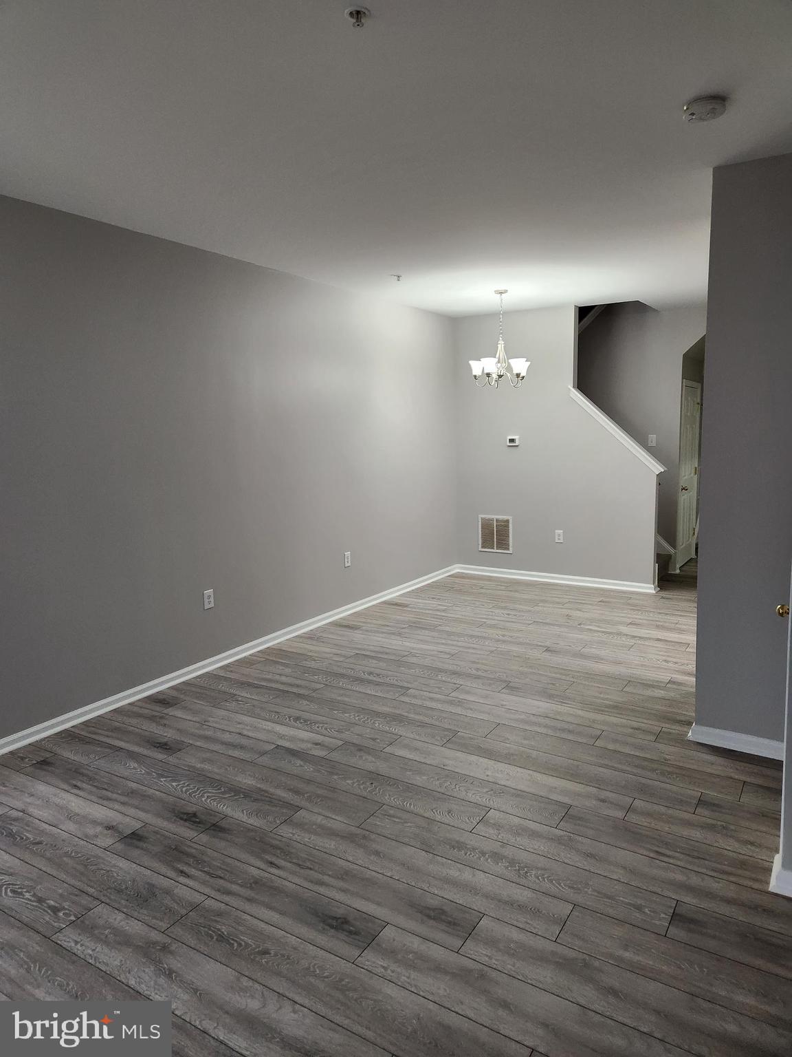 1038 LAMBERTON STREET