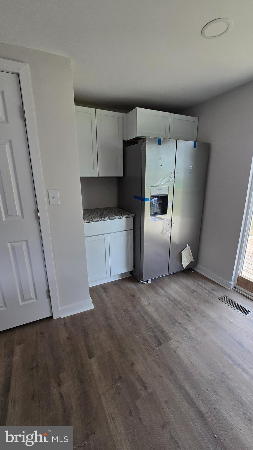 121 W MOUNT VERNON STREET