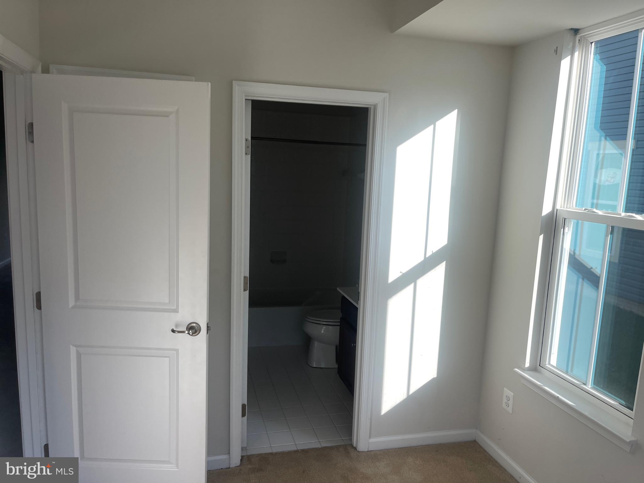 CREEKSIDE VILLAGE AT TANYARD SPRINGS - Residential