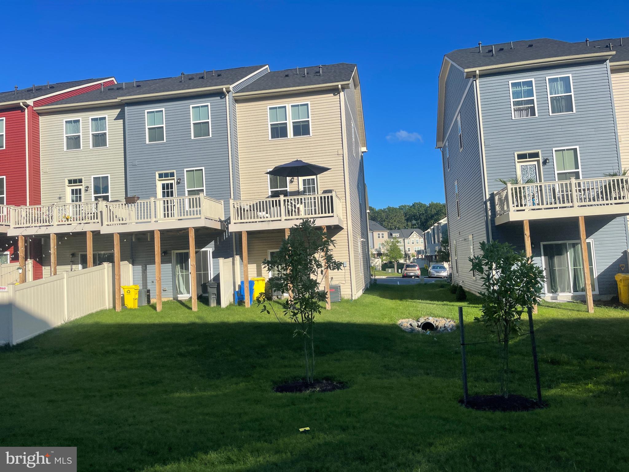 CREEKSIDE VILLAGE AT TANYARD SPRINGS - Residential