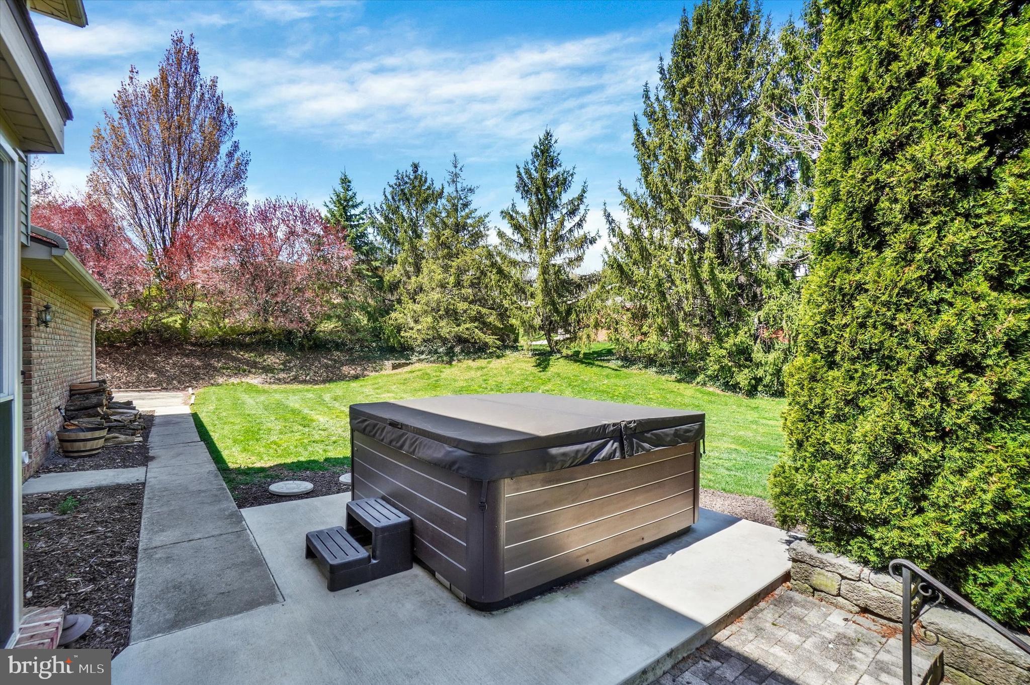 PENN OAKS SOUTH - Residential