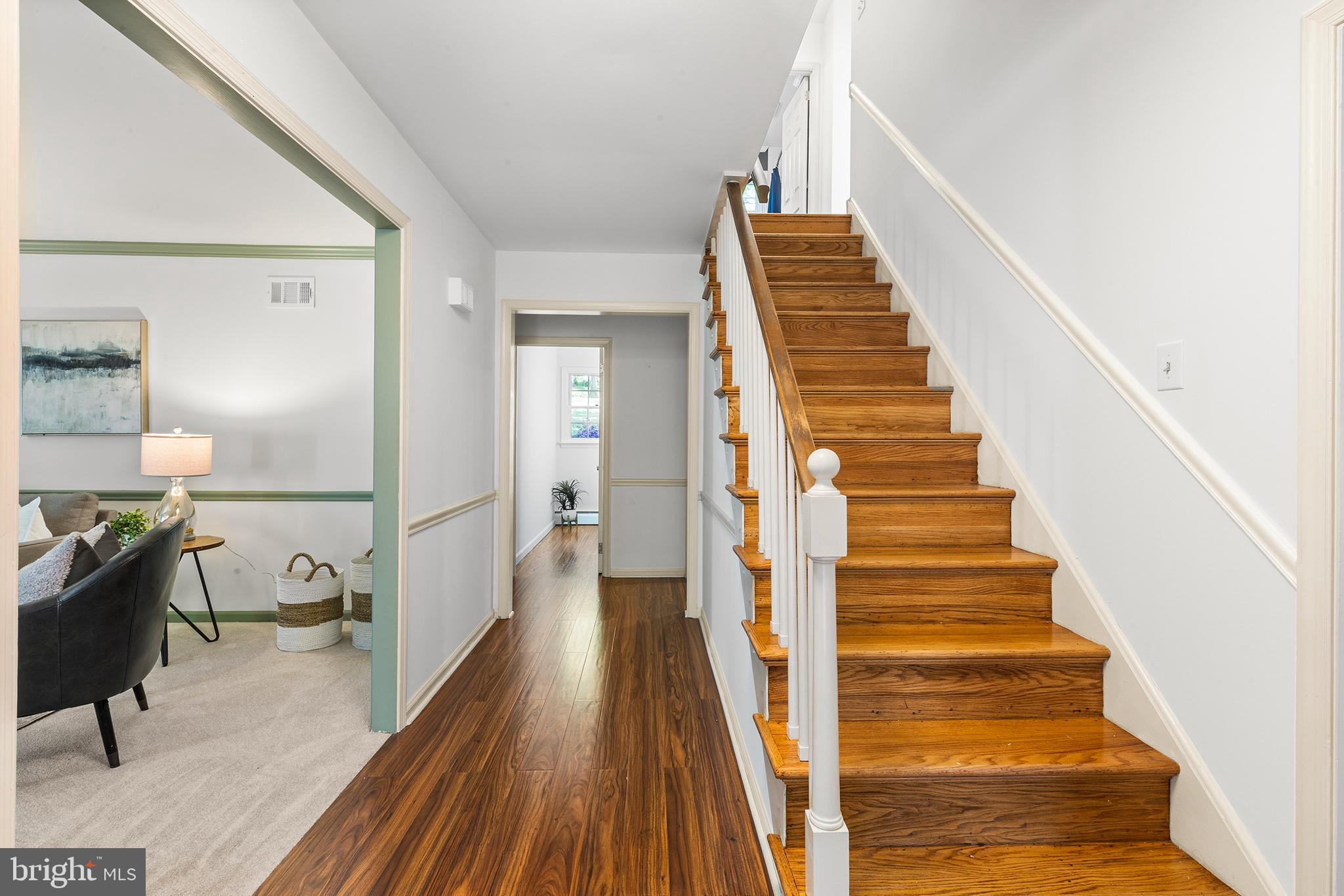 563 APPLEWOOD DRIVE