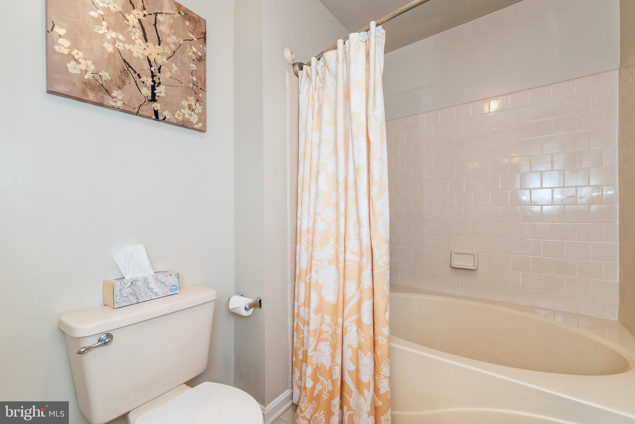 VILLAGE OF THOMAS RUN - Residential