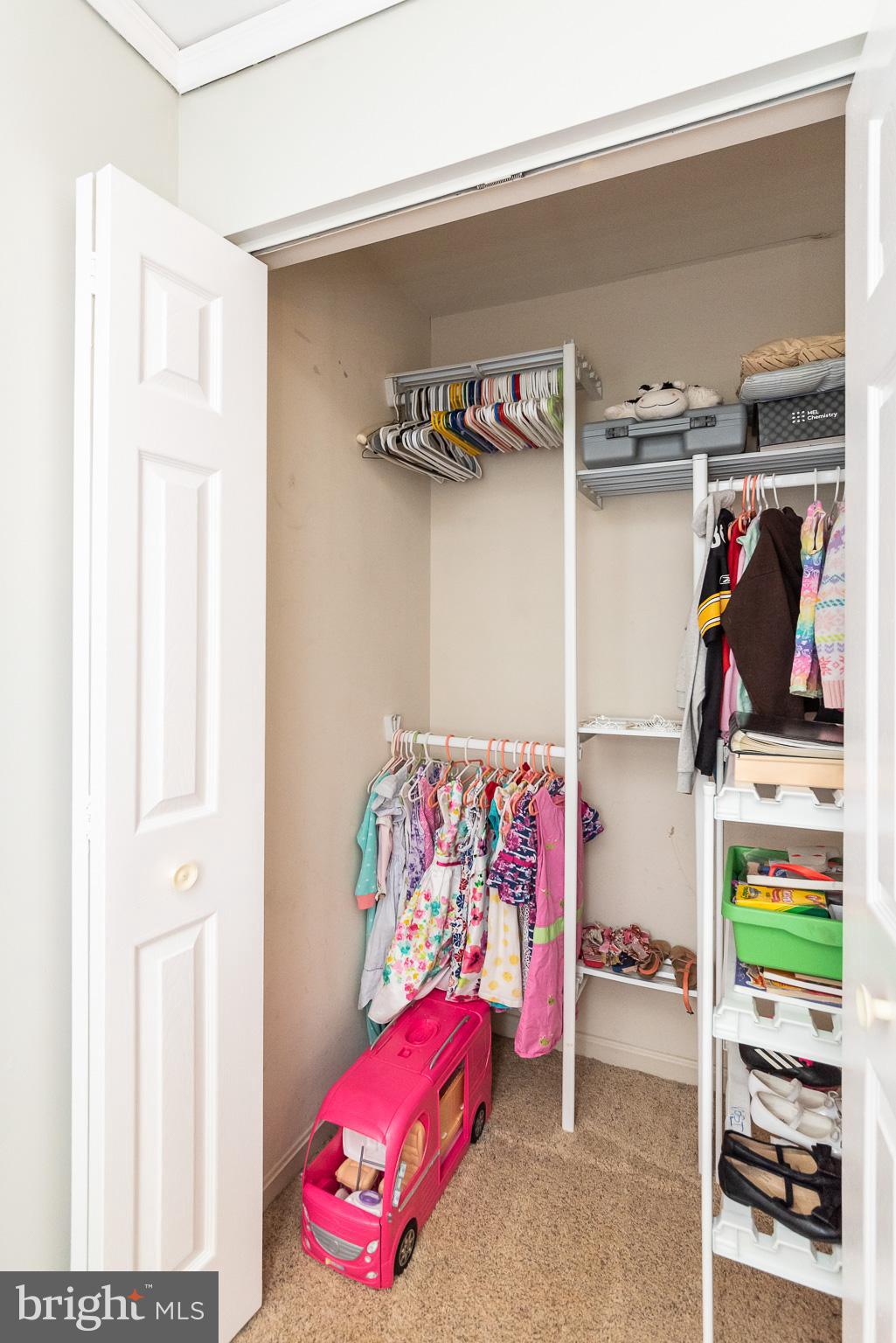 VILLAGE OF THOMAS RUN - Residential