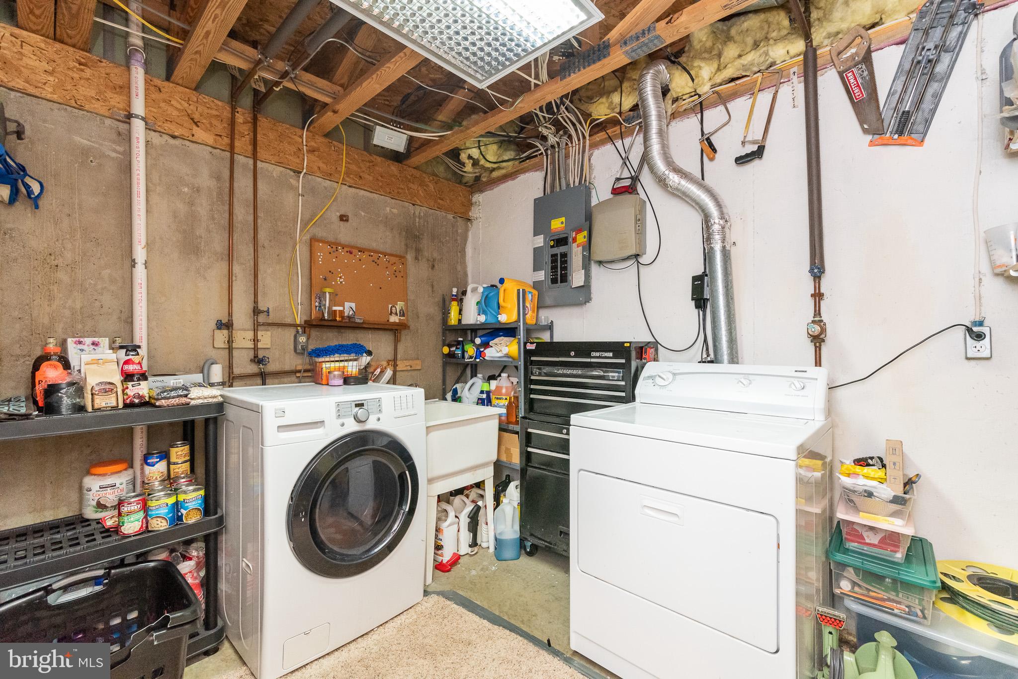 VILLAGE OF THOMAS RUN - Residential