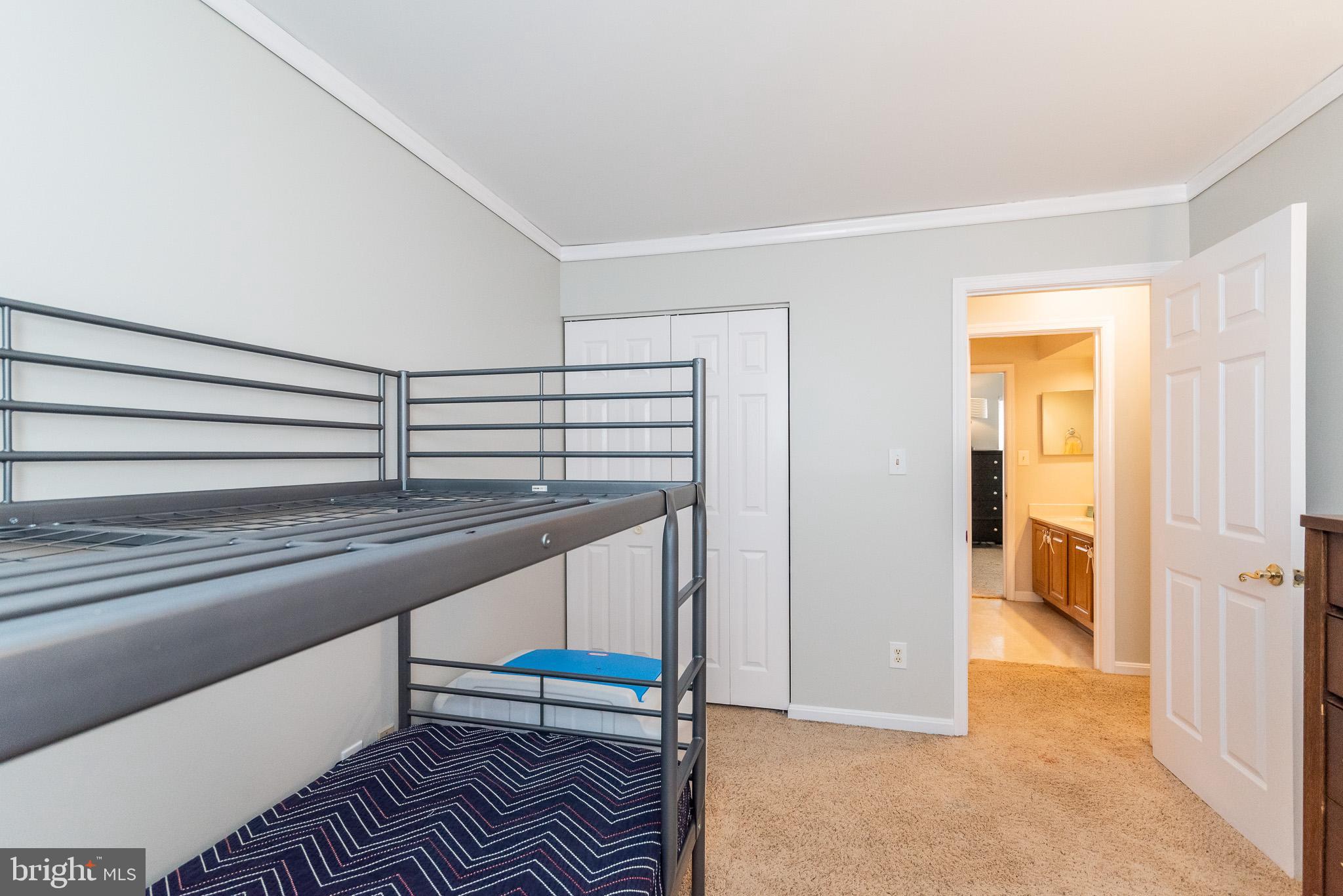 VILLAGE OF THOMAS RUN - Residential