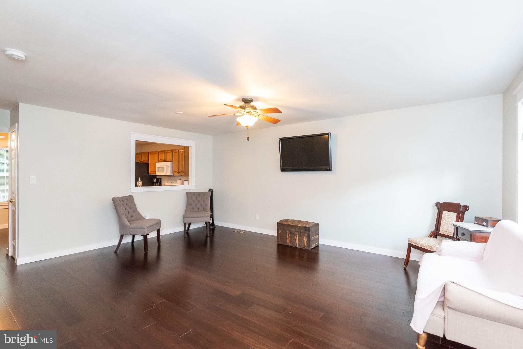 VILLAGE OF THOMAS RUN - Residential