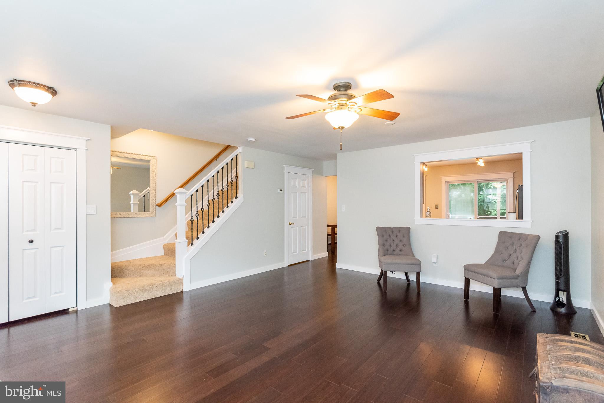 VILLAGE OF THOMAS RUN - Residential