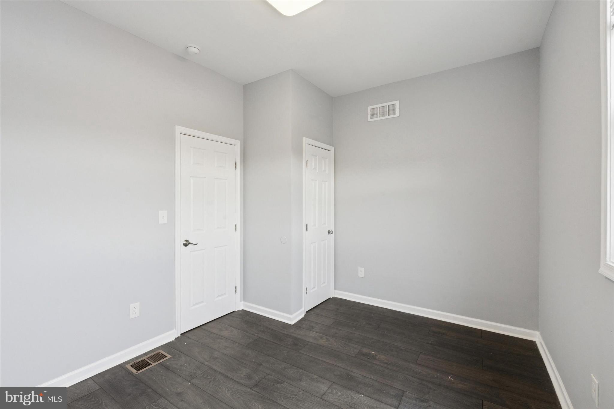 PHILADELPHIA - Residential