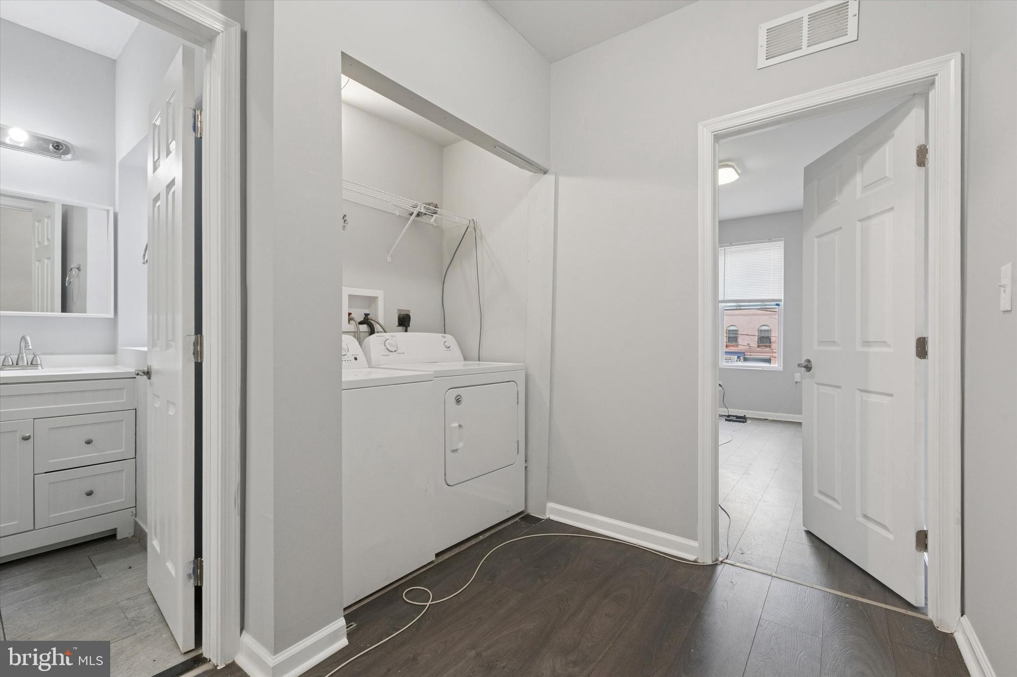 PHILADELPHIA - Residential