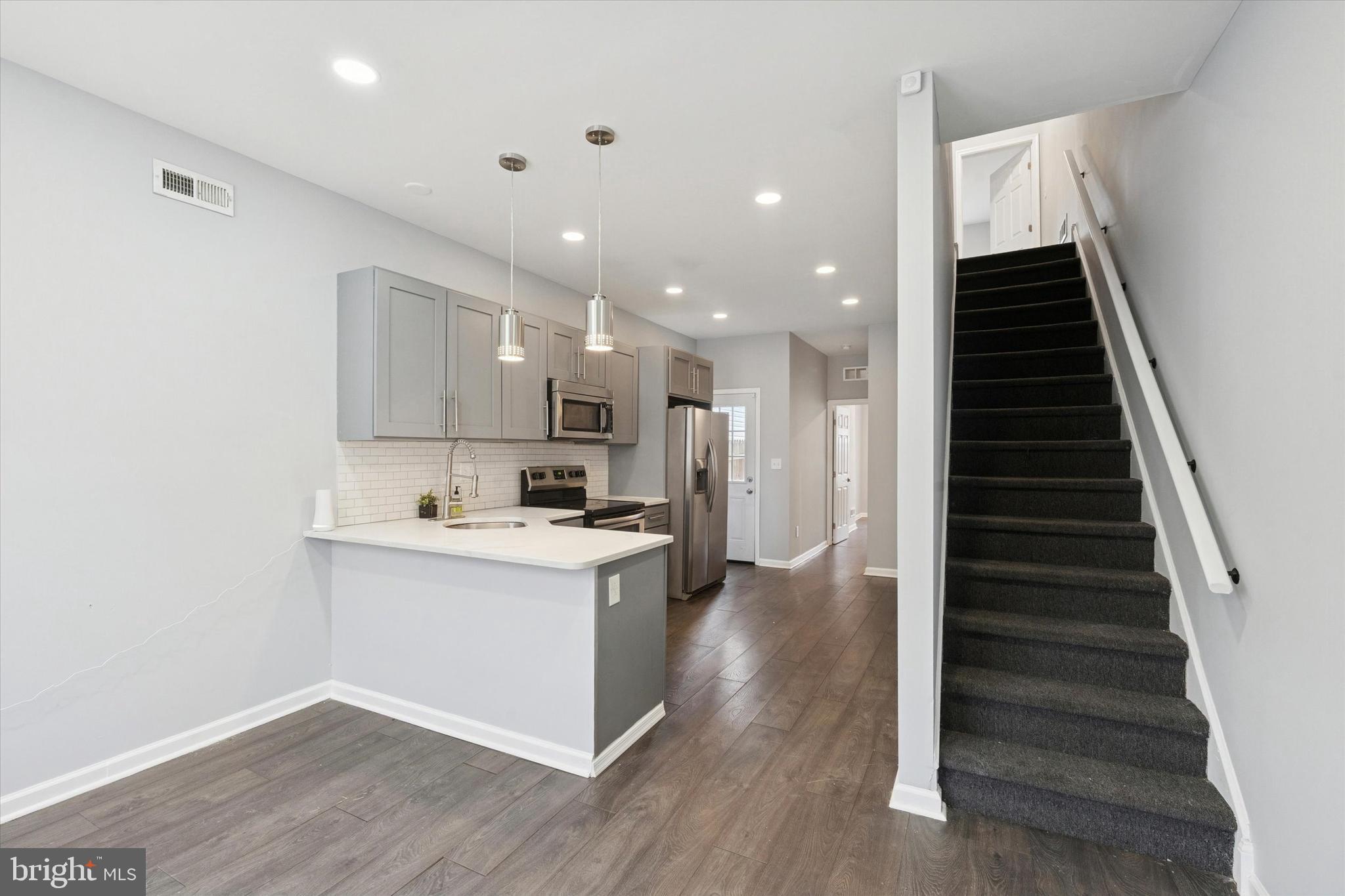 PHILADELPHIA - Residential