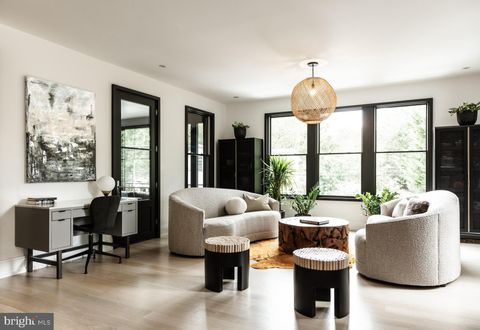 Photo of 4949 Sherier Place NW, WASHINGTON, DC 20016 (MLS # DCDC2245026)