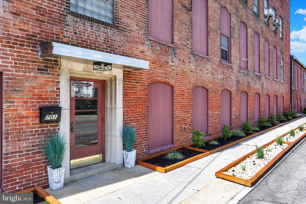 Photo of 701 Hay Street, YORK, PA 17403 (MLS # PAYK2097352)