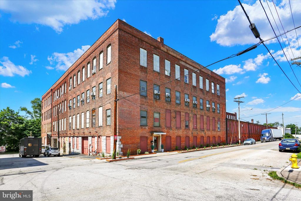 Photo of 701 Hay Street, YORK, PA 17403 (MLS # PAYK2097352)