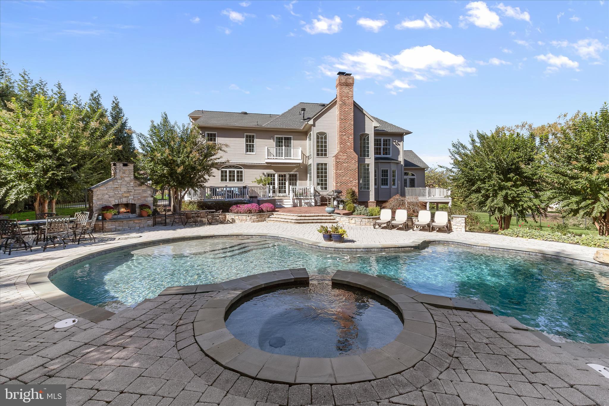 HIGHLAND - Residential