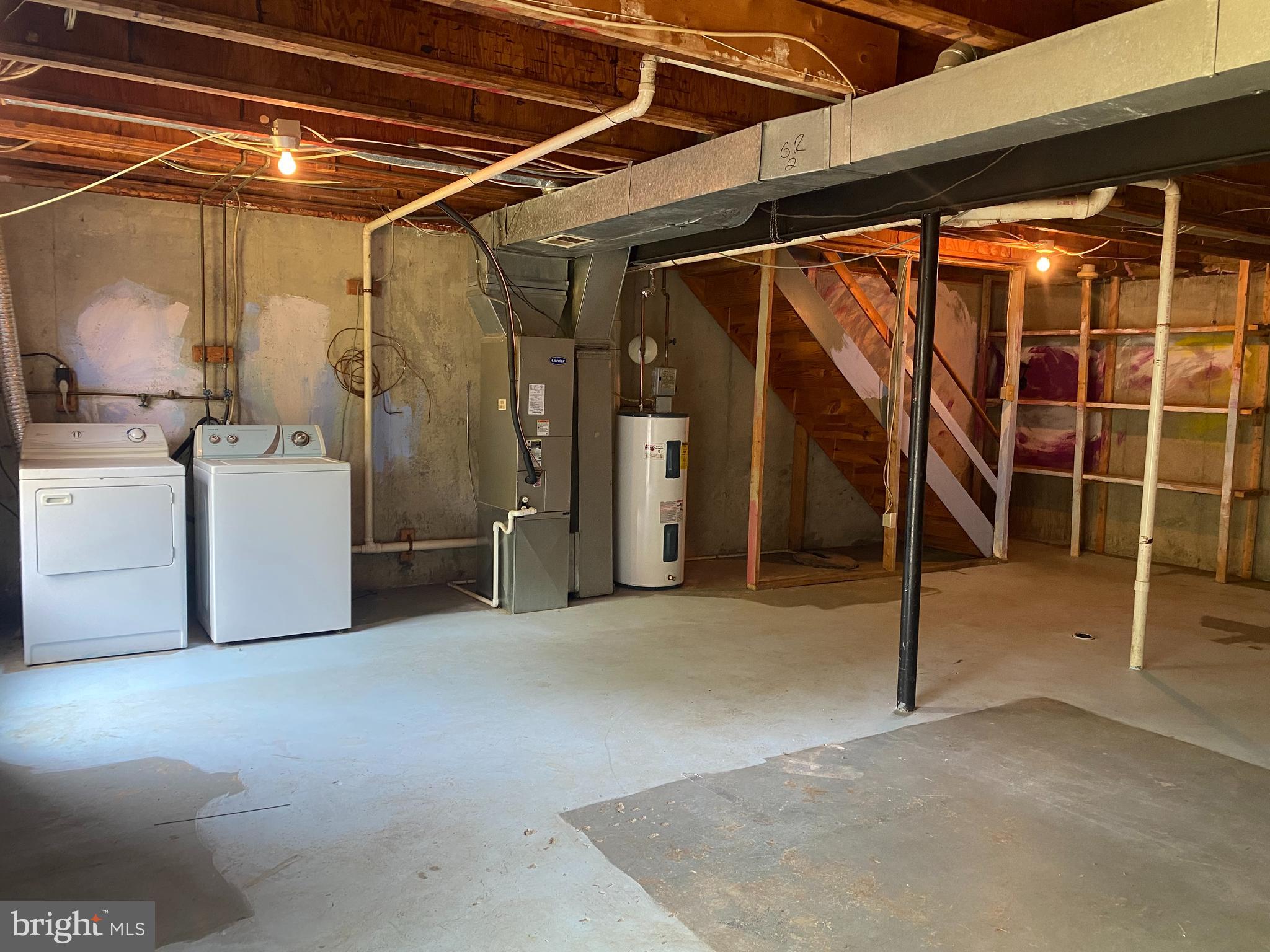 MONTGOMERY VILLAGE - Residential