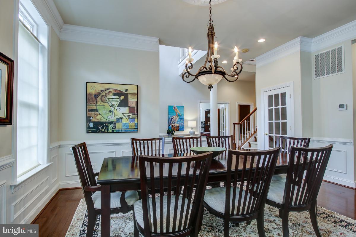 LOWES ISLAND/CASCADES - Residential