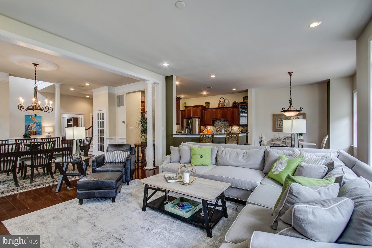 LOWES ISLAND/CASCADES - Residential