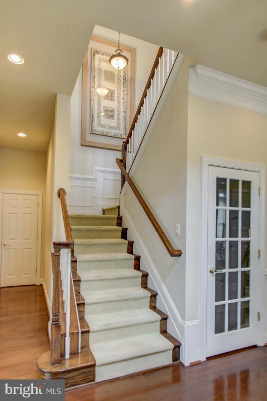 LOWES ISLAND/CASCADES - Residential