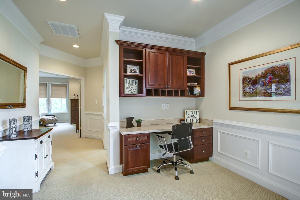 LOWES ISLAND/CASCADES - Residential