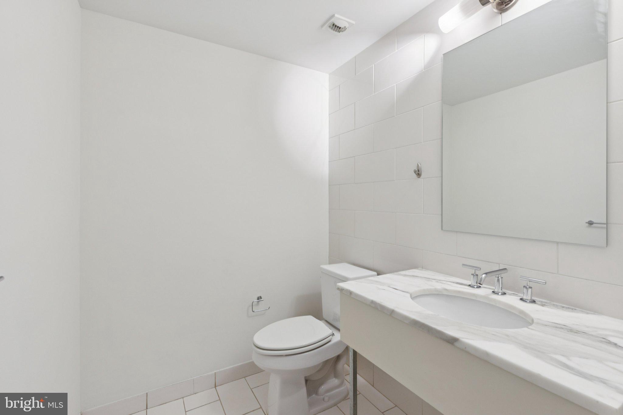 AVENUE OF THE ARTS - Residential