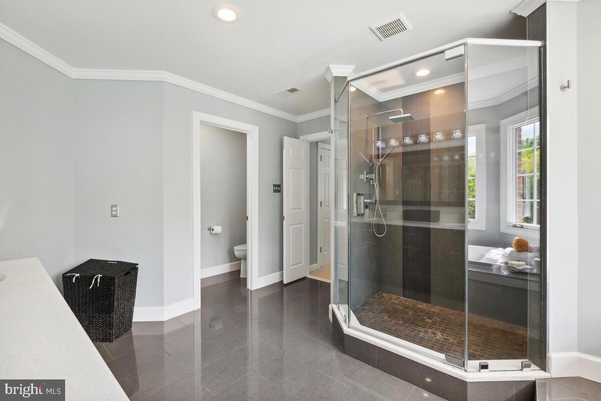 DARNESTOWN KNOLLS - Residential