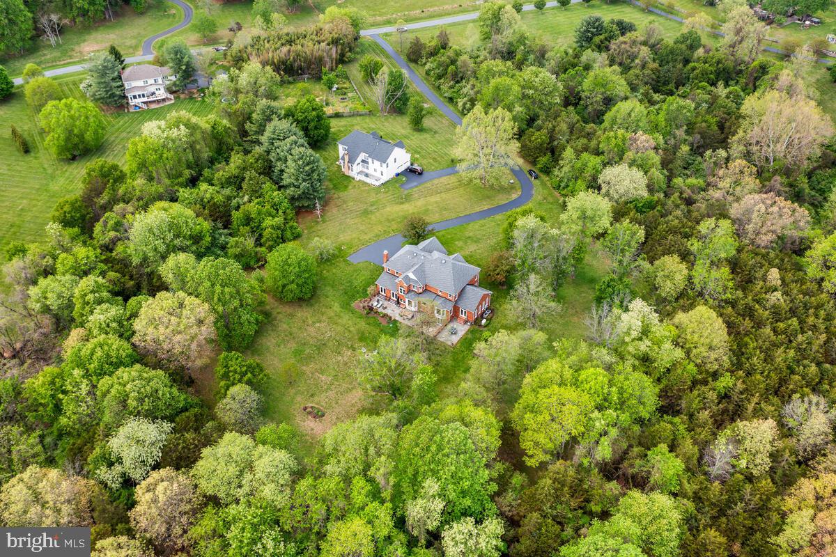 DARNESTOWN KNOLLS - Residential