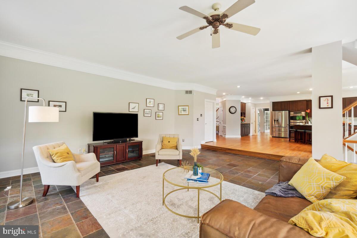 DARNESTOWN KNOLLS - Residential