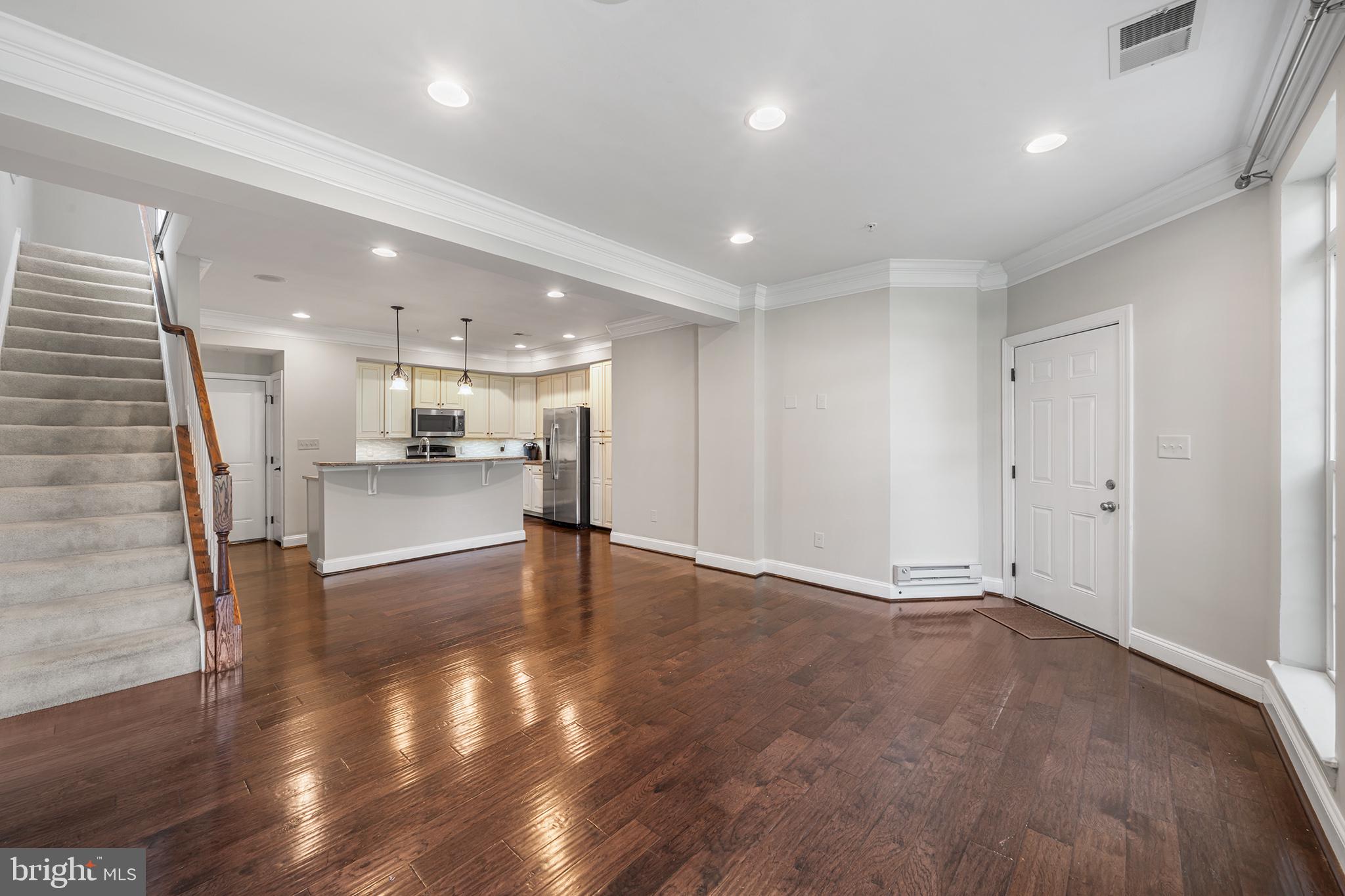 3 EAGLE LANE