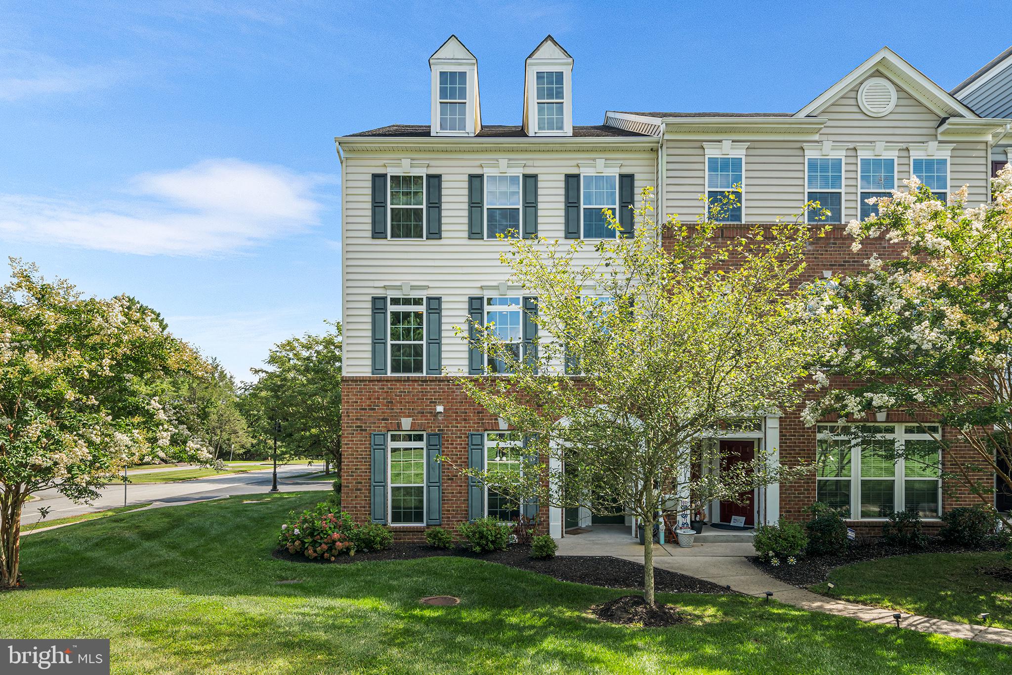 3 EAGLE LANE